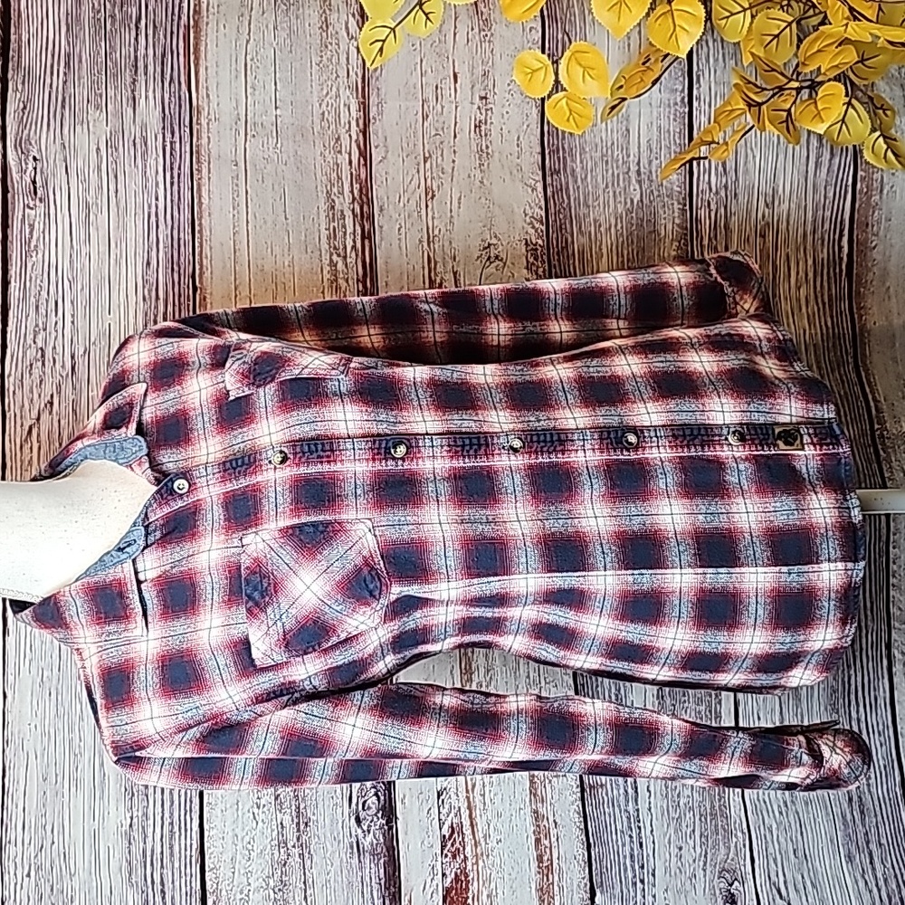 NEW LEGENDARY WHITETAILS RED PLAID FLANNEL LONG SLEEVE BUTTON-UP SHIRT